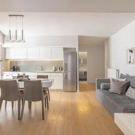 Elegant 2br In Kolonaki By Upstreet